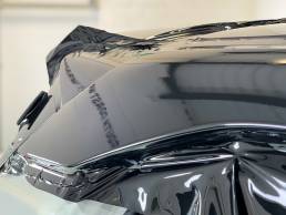 nissan juke gloss black roof