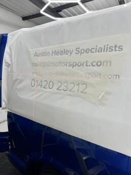 South Coast Wrapping VW SWB Transporter 3M Gloss White Half Wrap and Reverse Signwriting