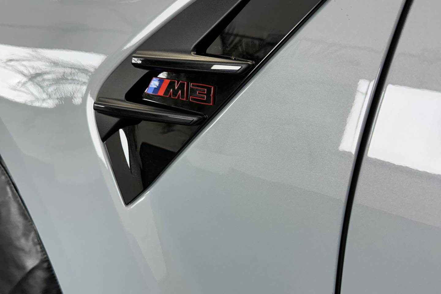 BMW M3 front-end paint protection film installation