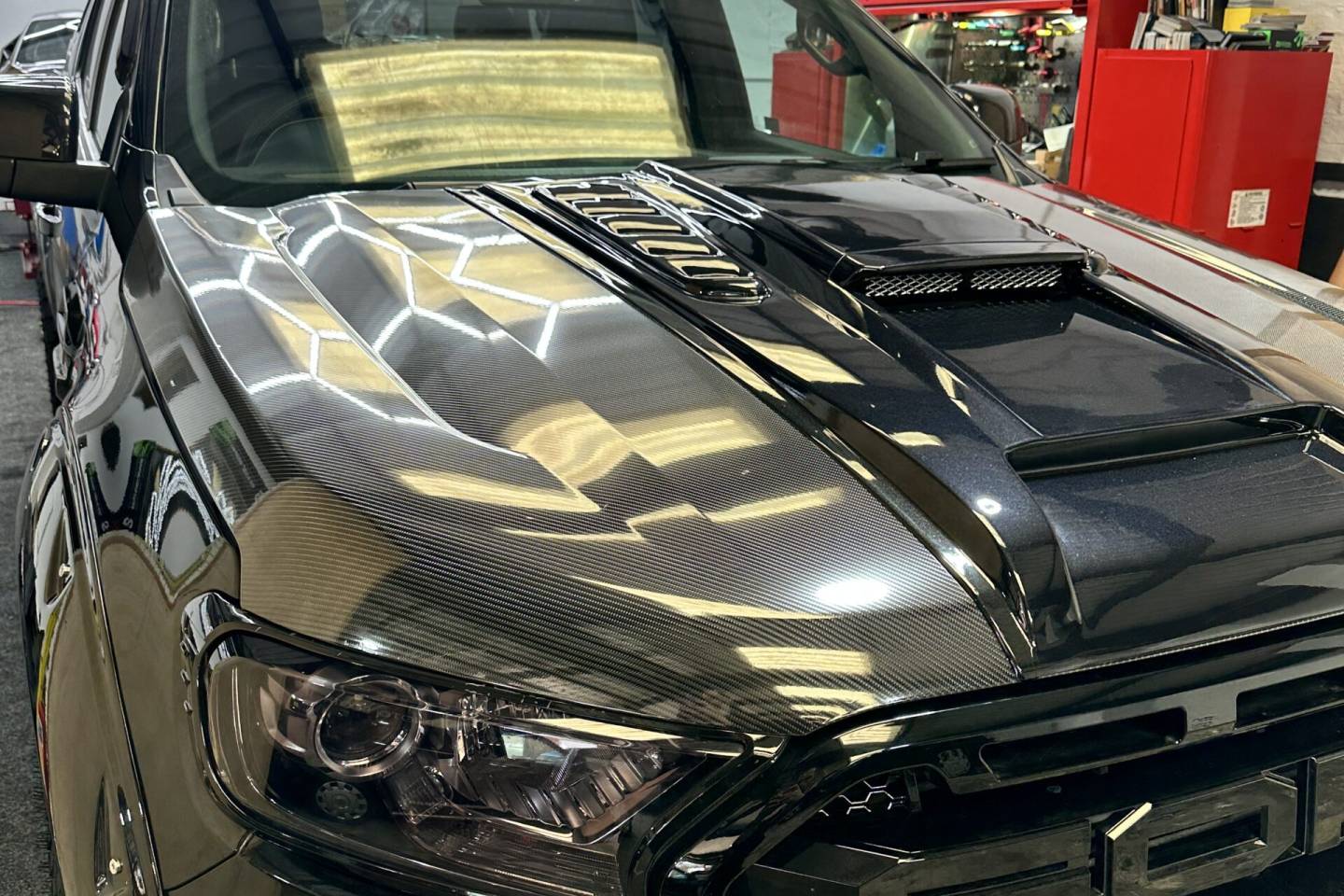 Ford Ranger carbon-effect paint protection film