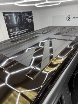 Gloss black finish on VW Transporter bonnet